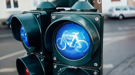 Symbolbild Straßenverkehr / pixabay viarami