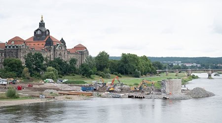 Ще одну бомбу часів Другої світової війни знайшли під час демонтажних робіт на дрезденському мосту Кароля. (Архівне фото) / Фото: Sebastian Kahnert/dpa