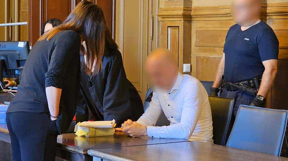 Tödlicher Axtangriff auf Jugendtrainer: Revision gegen Urteil eingelegt. (Archivbild) / Foto: Mike Müller/dpa