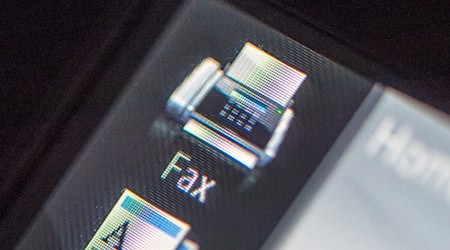 Es gibt immer weniger Faxgeräte in Sachsens Verwaltungen. (Symbolbild)  / Foto: Armin Weigel/dpa