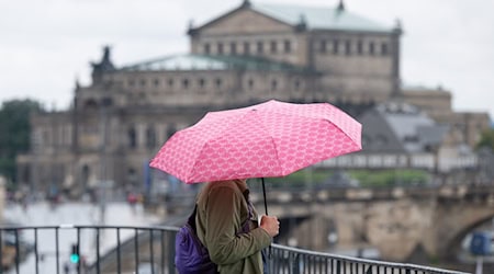 Kühle Wetteraussichten zum Wochenende - danach wird es wieder sonniger. (Symbolbild) / Foto: Sebastian Kahnert/dpa