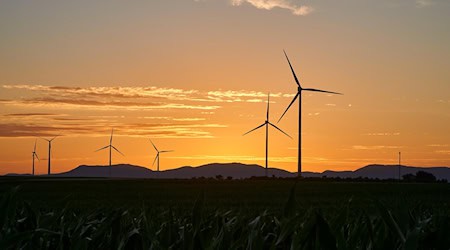 Symbolbild Windpark / pixabay distelAPPArath