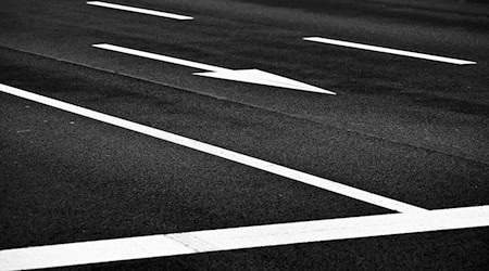 Symbolbild Fahrspur / pixabay 652234