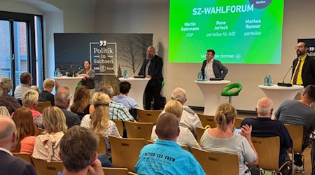 Das SZ-Wahlforum im Meißner Ratssaal: v.l.nr. Ines Mallek-Klein (Moderatorin, SZ), René Jurisch (für AfD), Markus Renner (parteilos) und Martin Bahrmann (FDP). Foto: Ulf Mallek