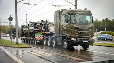 Bundeswehrfahrzeuge vom Typ Scania SLT 650. Foto: Bundeswehr