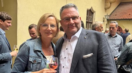 Geburtstagskind Kuge mit Chef, CDU-Fraktionsvorsitzender im Landtag Christian Hartmann. Foto: privat