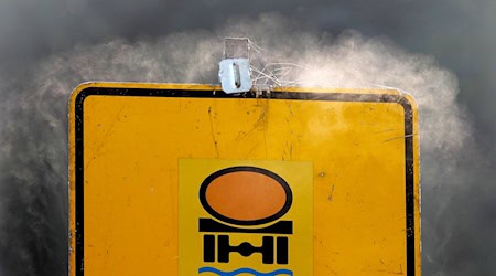 Mehrere Unfälle mit wassergefährdenden Stoffen in Sachsen (Symbolbild). / Foto: Jan Woitas/dpa-Zentralbild/dpa