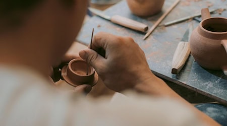 Symbolbild Handwerk / pixabay tiemaoanh