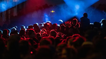 Die Clubs in Mitteldeutschland stehen vor vielen Herausforderungen. (Symbolbild) / Foto: Sebastian Gollnow/dpa