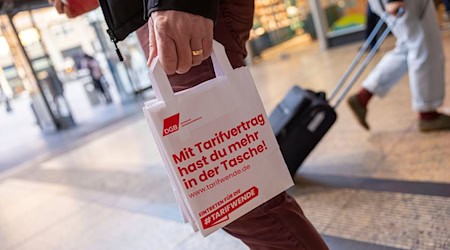 Die DGB fordert mehr Tarifbindung im Osten (Archivbild) / Foto: Thomas Banneyer/dpa
