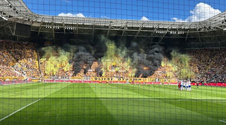 Dynamo Dresden Pyroshow gegen Schalke 04 (Foto: Privataufnahme)