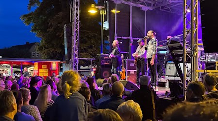Ostrock mit Karussell in Weinböhla. Foto: Ulf Mallek