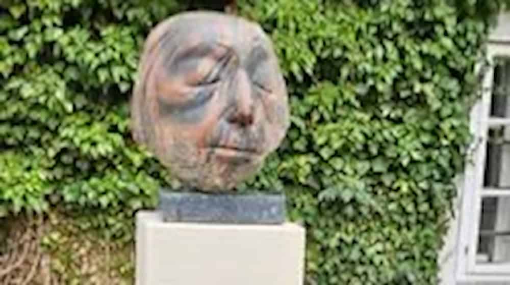 Die neue Kollwitz-Skulptur in. Moritzburg. Foto: privat 