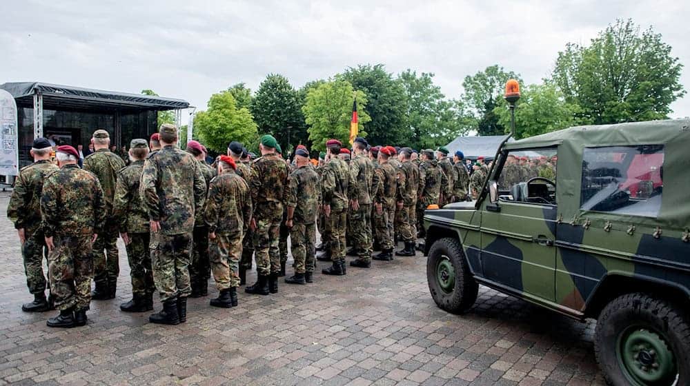 A reservist is anyone who has served in the Bundeswehr and has not lost their rank. (Symbolic photo) / Photo: Hauke-Christian Dittrich/dpa