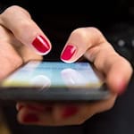 Love-Scamming: Drei Opfer wurden um mehr als 100.000 Euro betrogen. (Symbolbild) / Foto: Sebastian Gollnow/dpa