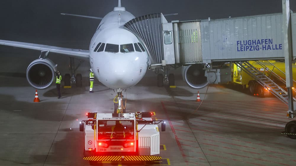 Lufthansa has laid off 130 employees at the airports in Saxony. (Archive photo) / Photo: Jan Woitas/dpa
