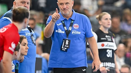 Herbert Müller ist der Trainer der Thüringer Handballerinnen. / Foto: Sven Hoppe/dpa