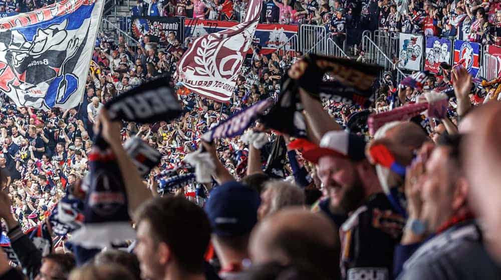 The arena at Ostbahnhof is already sold out for the opening game of the new DEL season between Berlin and Dresden / Photo: Andreas Gora/dpa