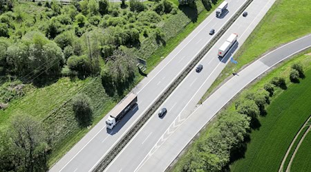 Eine kleinere Brücke bei Grimma über die A14 wird ab Montag gesperrt. (Symbolbild) / Foto: Jan Woitas/dpa-Zentralbild/ZB Eine kleinere Brücke bei Grimma über die A14 wird ab Montag gesperrt. (Symbolbild) / Foto: Jan Woitas/dpa-Zentralbild/ZB