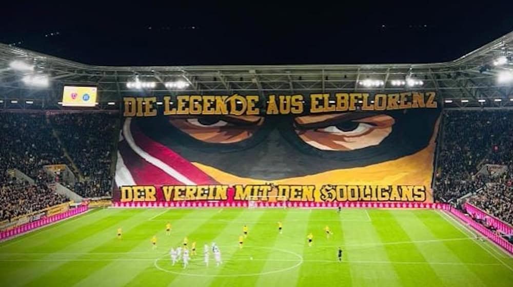 Dynamo Dresden Choreo gegen Karlsruhe (Foto: Privataufnahme)