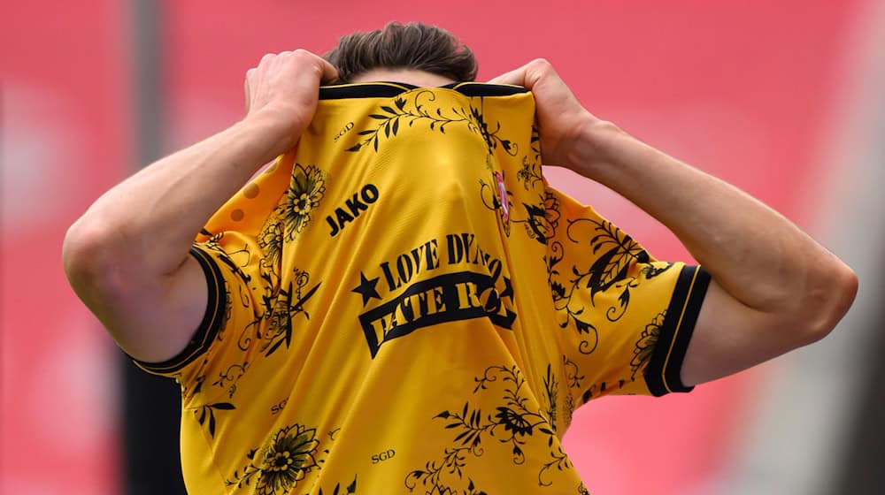 Konrad Faber (Dynamo Dresden) reacciona emocionado tras el penalti / Foto: Robert Michael/dpa  Konrad Faber (Dynamo Dresden) reacciona emocionado tras el penalti / Foto: Robert Michael/dpa