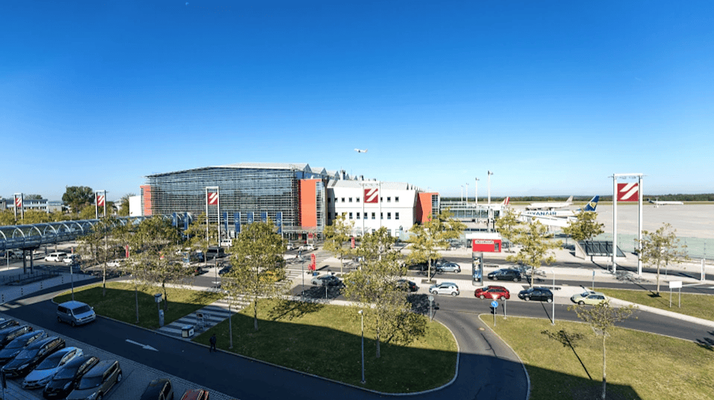 Blick aufs Terminal am Flughafen Dresden. Foto: Flughafen Dresden