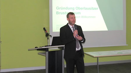 Jörg Scharfenberg, Geschäftsführer der Oberlausitz-Kliniken, bei der Gründung des Brustzentrums im Frühjahr 2025. Foto: Matthias Stark Jörg Scharfenberg, Geschäftsführer der Oberlausitz-Kliniken, bei der Gründung des Brustzentrums im Frühjahr 2025. Foto: Matthias Stark
