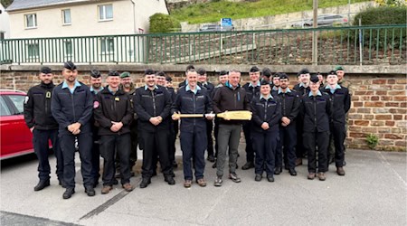 Zu Besuch in Sachsen: Eine Delegation der Fregatte Sachsen. Foto: Bundeswehr/Engel Zu Besuch in Sachsen: Eine Delegation der Fregatte Sachsen. Foto: Bundeswehr/Engel
