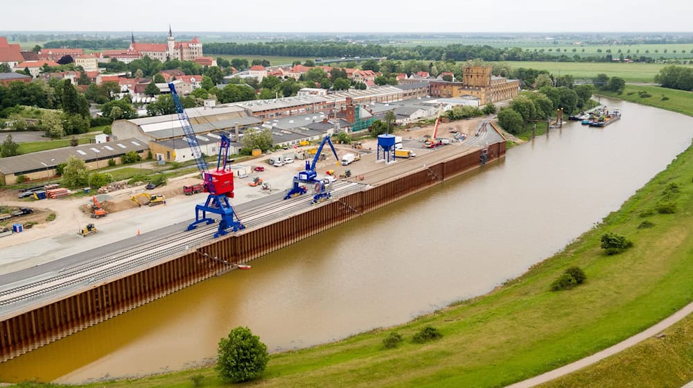 Der Hafen Torgau nach seiner Sanierung 2018. (Archivbild) / Foto: Jan Woitas/dpa-Zentralbild/dpa Der Hafen Torgau nach seiner Sanierung 2018. (Archivbild) / Foto: Jan Woitas/dpa-Zentralbild/dpa