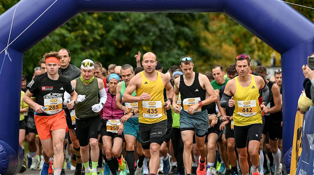 The Central German Marathon took place for the 22nd time / Photo: Heiko Rebsch/dpa