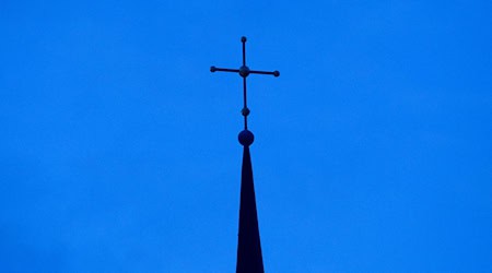 Die evangelische Landeskirche will die Rolle ihrer Konsistorialpräsidenten in der NS-Zeit untersuchen. (Symbolbild) / Foto: picture alliance / dpa