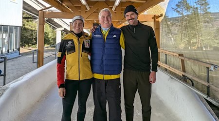 Susanne Kreher (links), Stefan Poser (mitte, Trainer), Axel Jungk (rechts) (Bild: Verein, Steffen Manig)