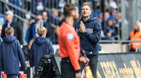 El entrenador Markus Fiedler no consigue encarrilar a su equipo. (Imagen de archivo) / Foto: Andreas Gora/dpa