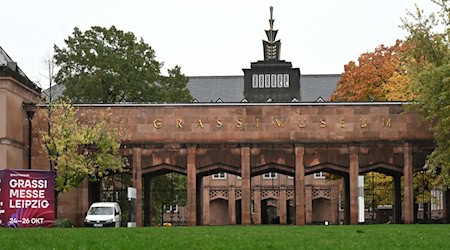 Rund 140 Künstler und Designer aus Europa, Asien und Afrika zeigten am Wochenende im Leipziger Grassi Museum ihre Arbeiten. (Archivbild) / Foto: Jennifer Brückner/dpa Rund 140 Künstler und Designer aus Europa, Asien und Afrika zeigten am Wochenende im Leipziger Grassi Museum ihre Arbeiten. (Archivbild) / Foto: Jennifer Brückner/dpa