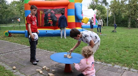 Spielen, Ausprobieren, Toben – auf dem Pflegefamilienfest 2025. Bildquelle: Anja Schmiedgen-Pietsch