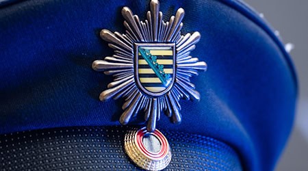 Sächische Regierung einigt sich auf Entwurf für neues Polizeigesetz (Archivbild). / Foto: Robert Michael/dpa