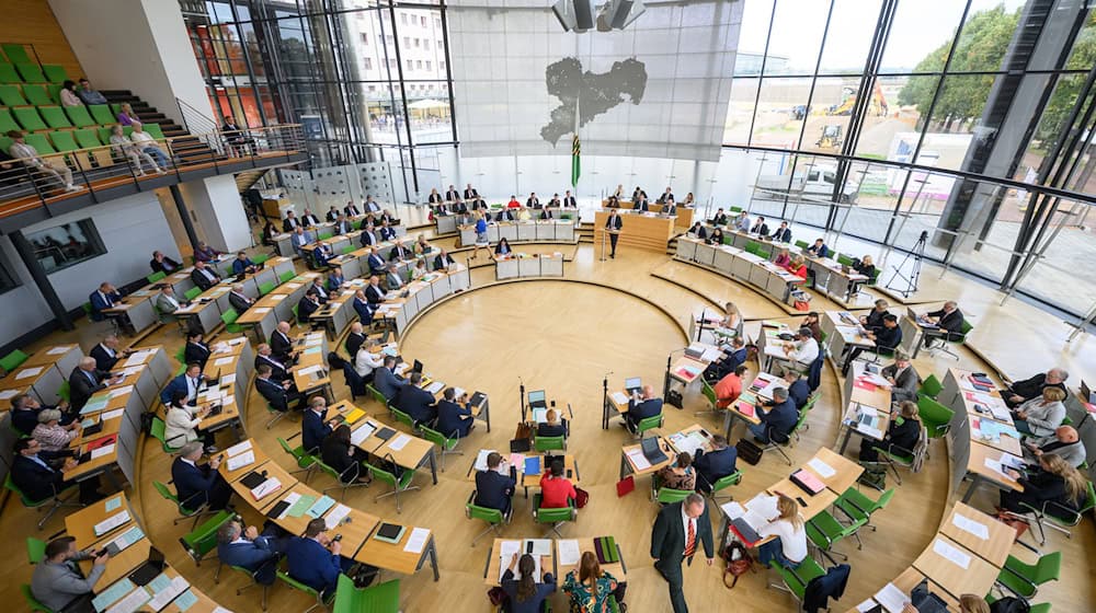On Wednesday, the Saxon state parliament will vote on the Interstate Broadcasting Reform Treaty, among other things. (Archive photo) / Photo: Robert Michael/dpa