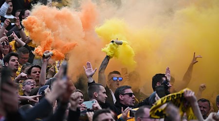 Los aficionados del Dymano Dresden celebraron su ascenso en mayo. (Foto de archivo) / Foto: Robert Michael/dpa