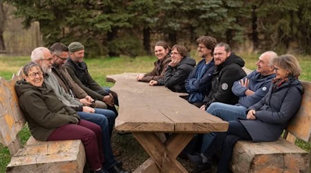 In Freiberg: Die Meißner Kreistagsfraktion von SPD/Grüne/Linke. Im Bild fehlen Thomas Gey und Michael Bauschke, die krankheitsbedingt nicht teilnehmen konnten. Foto: privat