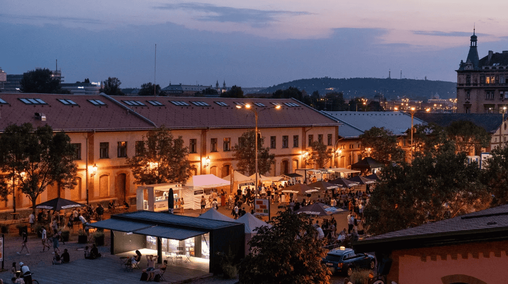 Prager Adventsmarkt auf dem ehemaligen königlichen Schlachthofkomplex. Foto: www.holesovickatrznice.cz/