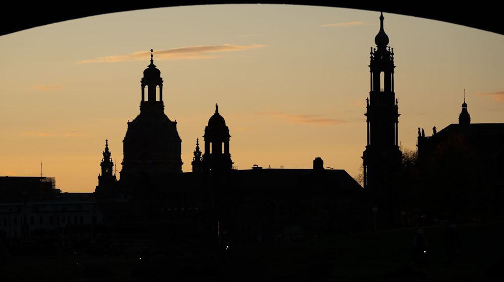 A Banksy exhibition returns to Dresden from December 19. (Symbolic image) / Photo: Sebastian Kahnert/dpa