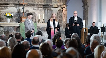 Die Evangelische Kirche in Deutschland zieht zum Abschluss ihrer Synode in Dresden ein positives Fazit. (Archivbild)  / Foto: Sebastian Kahnert/dpa