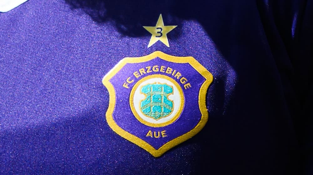 The logo of FC Erzgebirge Aue. (Archive picture) / Photo: Robert Michael/dpa