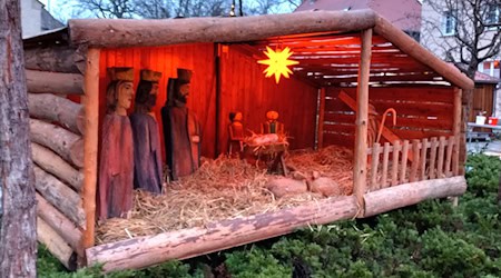 Wenn Weihnachtsmärkte öffnen, sind sie auch kleine Inseln der Geborgenheit und Hoffnung. Foto: Matthias Stark