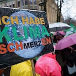 Die Klimaschutzbewegung Fridays for Future hat am Freitag auch in Dresden viele junge Menschen mobilisiert (Symbolbild). / Foto: Christian Charisius/dpa