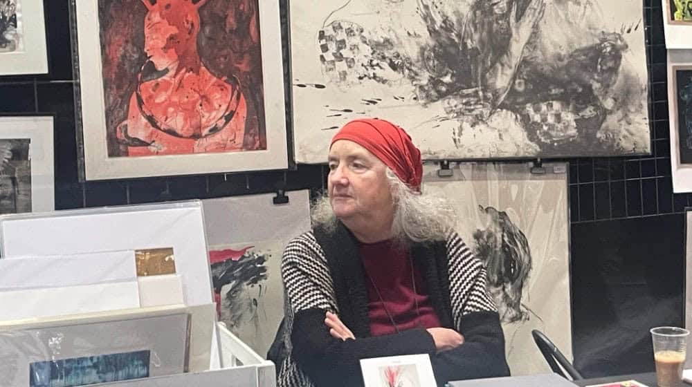 Angela Hampel auf dem Radebeuler Grafikmarkt 2025. Foto: IMK