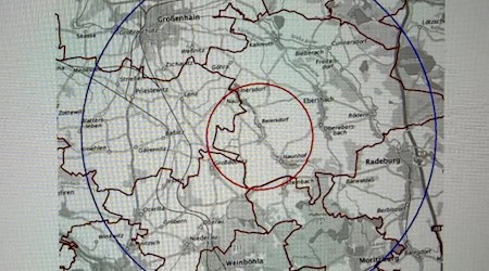 Die Schutz- (rot) und Überwachungszone.