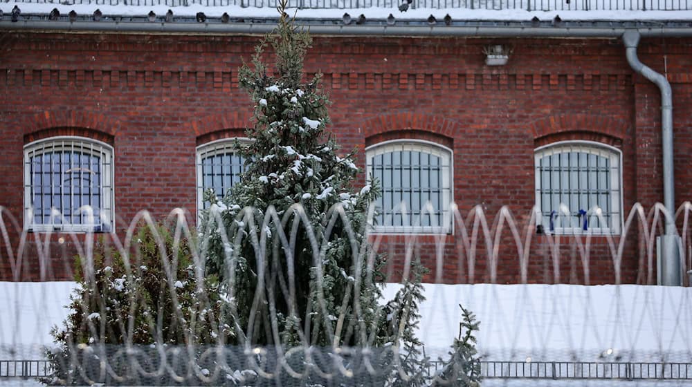Der Weihnachtsbasar findet nach sechs Jahren Pause wieder statt. (Archivbild) / Foto: Jan Woitas/dpa