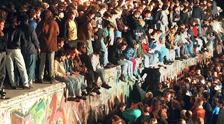 «Tag des Erinnerns, des Mahnens, aber auch ein Tag der Freude». (Archivbild) / Foto: dpa