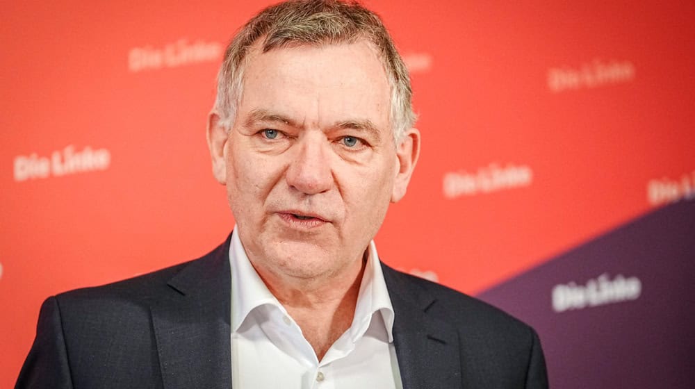 Left Party leader Jan van Aken has called on the German government to stop the import of Russian liquefied natural gas immediately. (Archive photo) / Photo: Kay Nietfeld/dpa